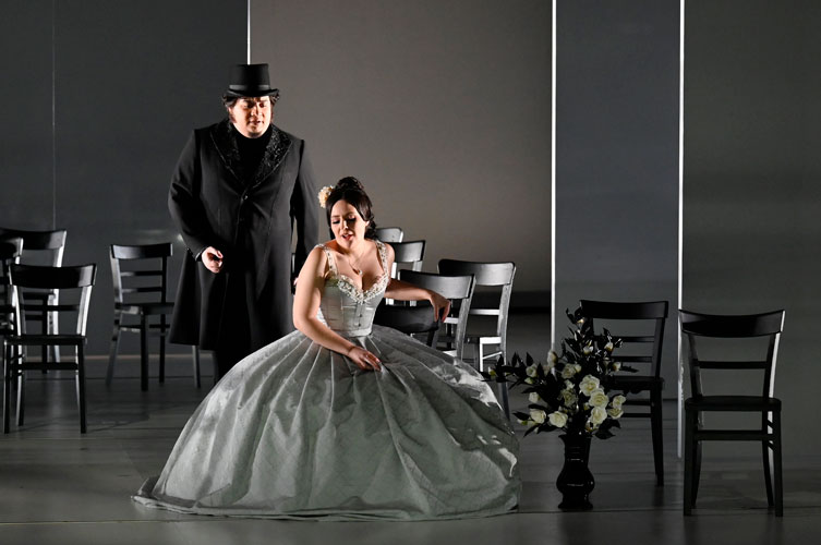 Theater Trier La Traviata Foto Martin Kaufhold (10)